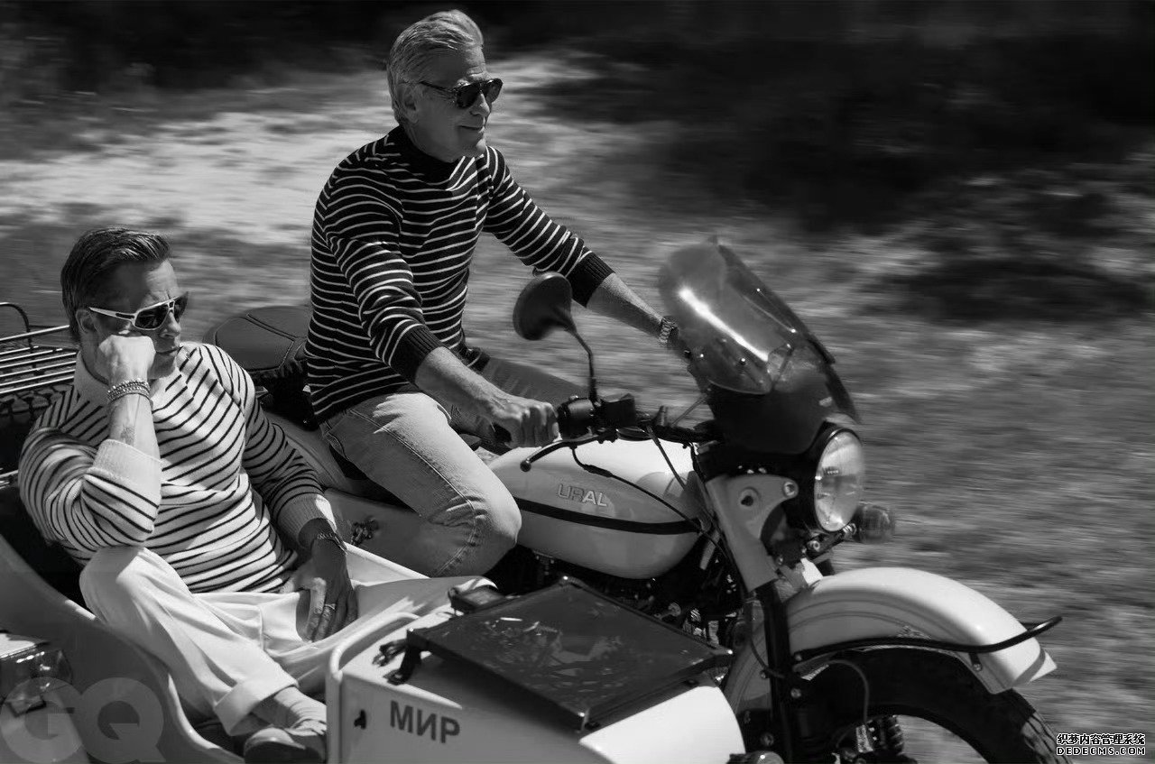 布拉德皮特和乔治克鲁尼登《GQ》杂志封面