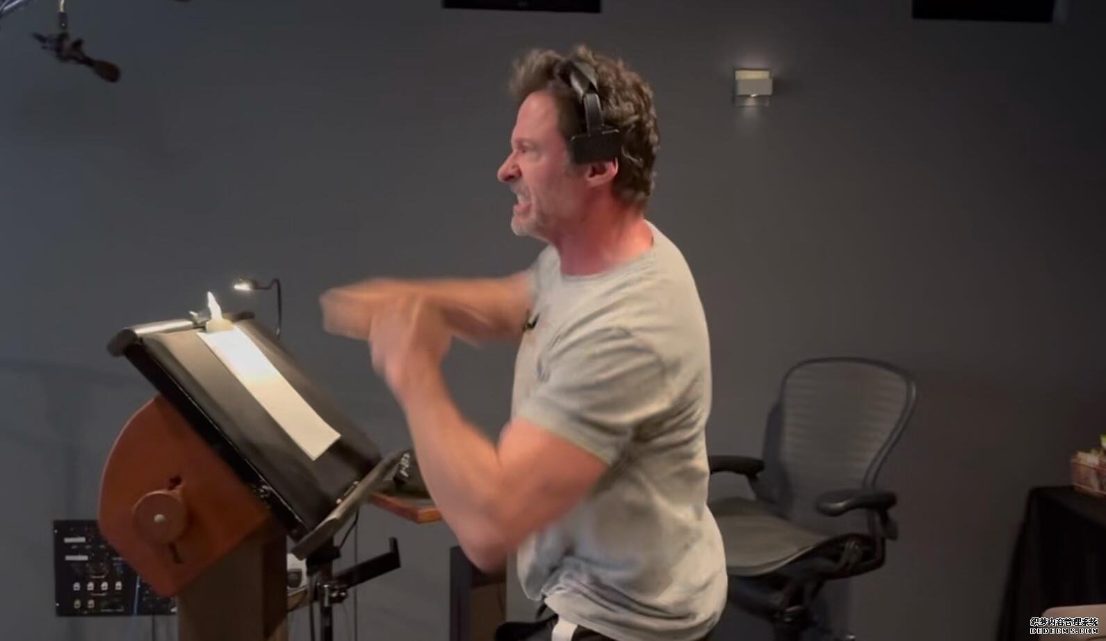 原来休杰克曼给金刚狼配音都这么投入 《死侍与金刚狼》曝大量剧照和幕后照