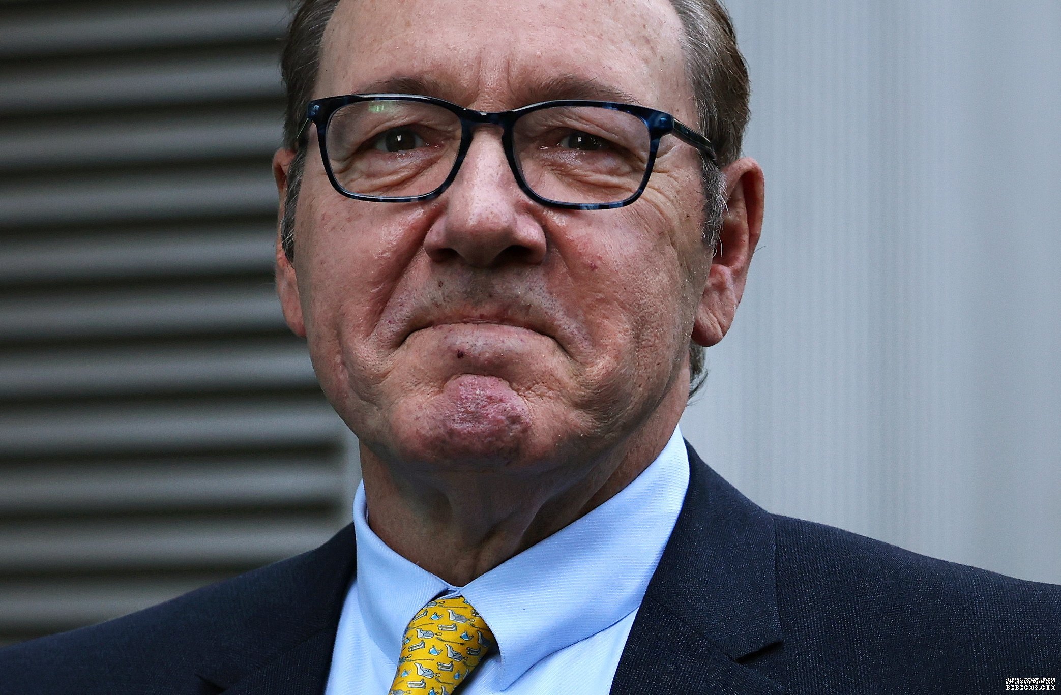 凯文史派西欠债数百万美元面临破产 接受电视专访当场流泪