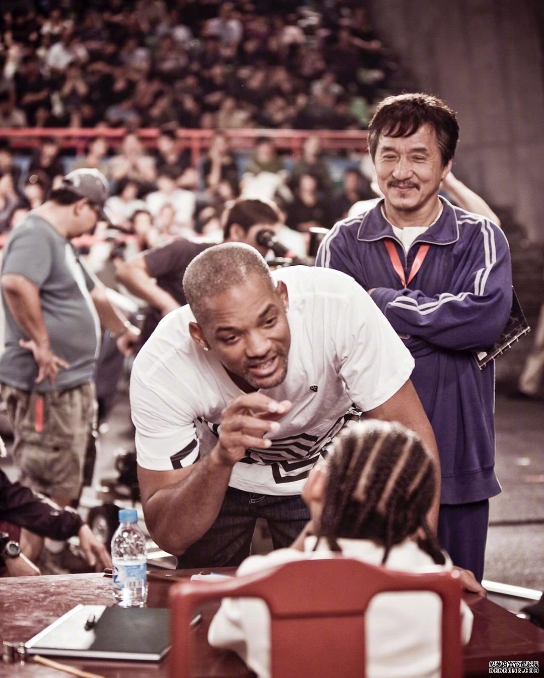 威尔史密斯发《功夫梦》幕后旧照 祝成龙七十岁生日快乐