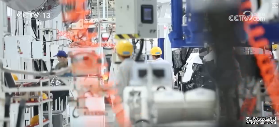 新能源汽车销量持续较快增长 成为推动科技创新融合性载体