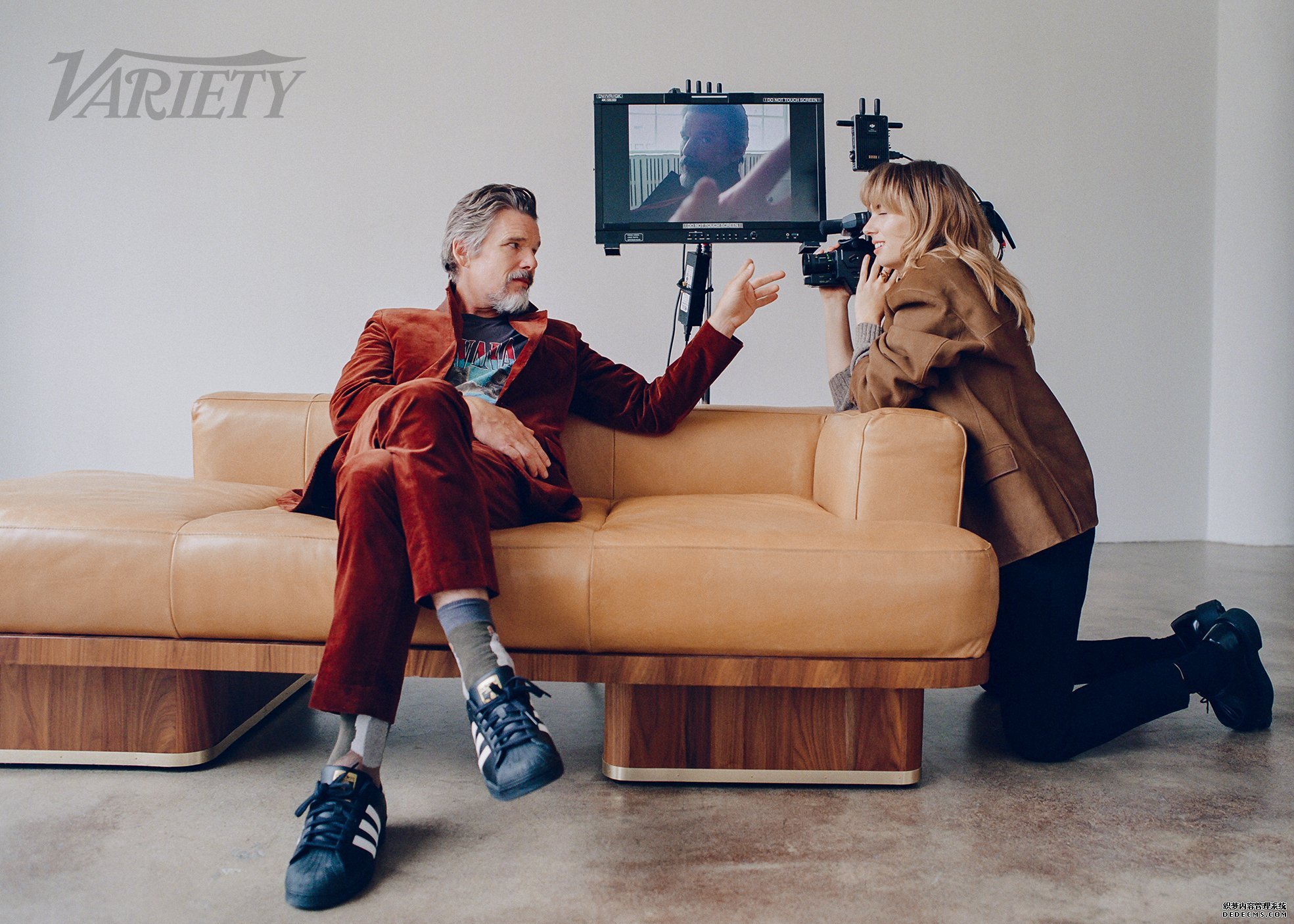 伊桑·霍克和女儿玛雅·霍克登杂志封面 ​​​